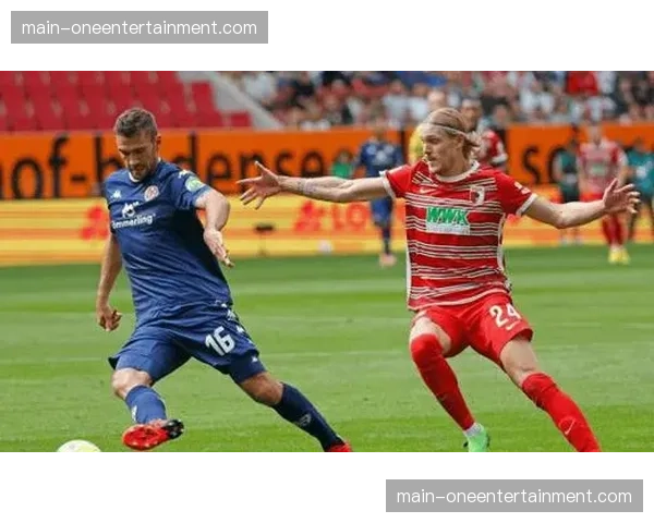 勒沃库森后卫因卡皮耶:从南美到德甲,我的防守进化之路 勒沃库森后卫因卡皮耶:从南美到德甲,我的防守进化之路