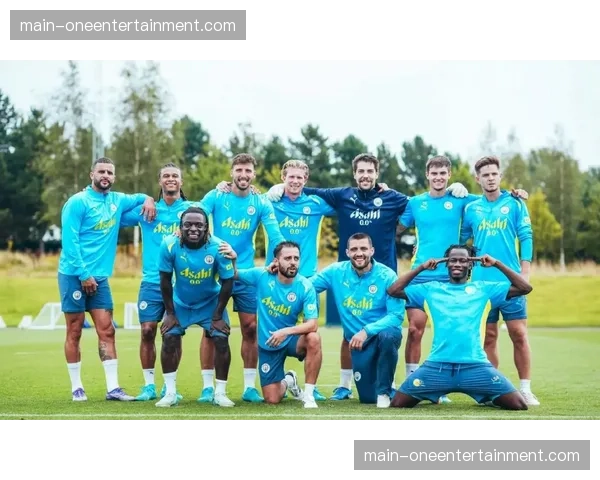 特写：曼城青训学院开放日，数百名小球员参与选拔